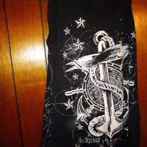 ROCK AND REPUBLIC TANK TOP RAZORBACK.  ITS AWESOME AND IN EXCELLENT CONDITION!